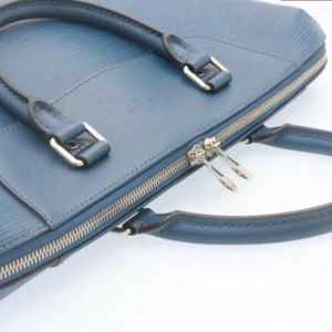 LOUIS VUITTON Epi Porte Documents Jules Hand Bag Blue